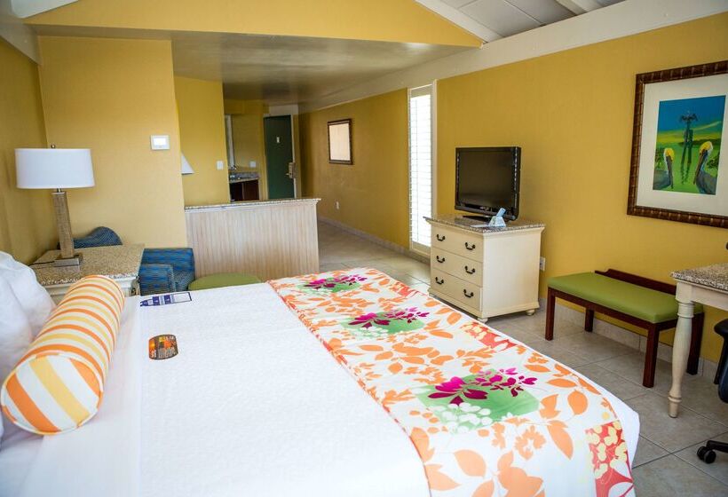 Отель Best Western Plus Yacht Harbor Inn