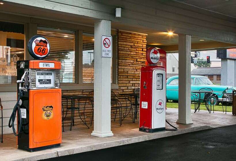 هتل Best Western Route 66 Rail Haven