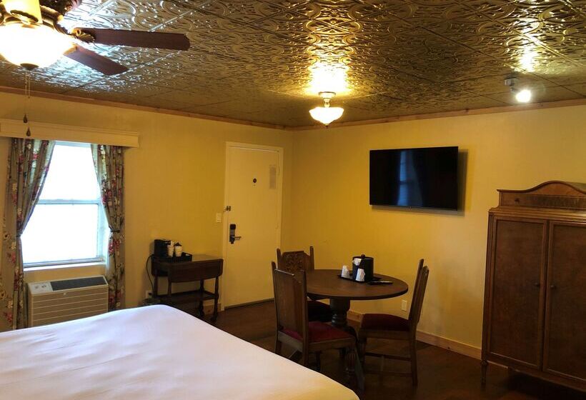 هتل Best Western Route 66 Rail Haven