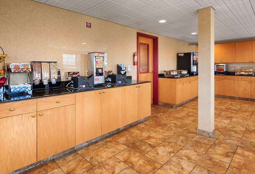 בית מלון כפרי Best Western Sault Ste. Marie