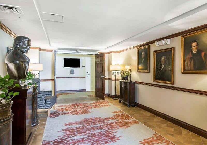 هتل Bluegreen Vacations Patrick Henry Sqr, Ascend Resort Collection
