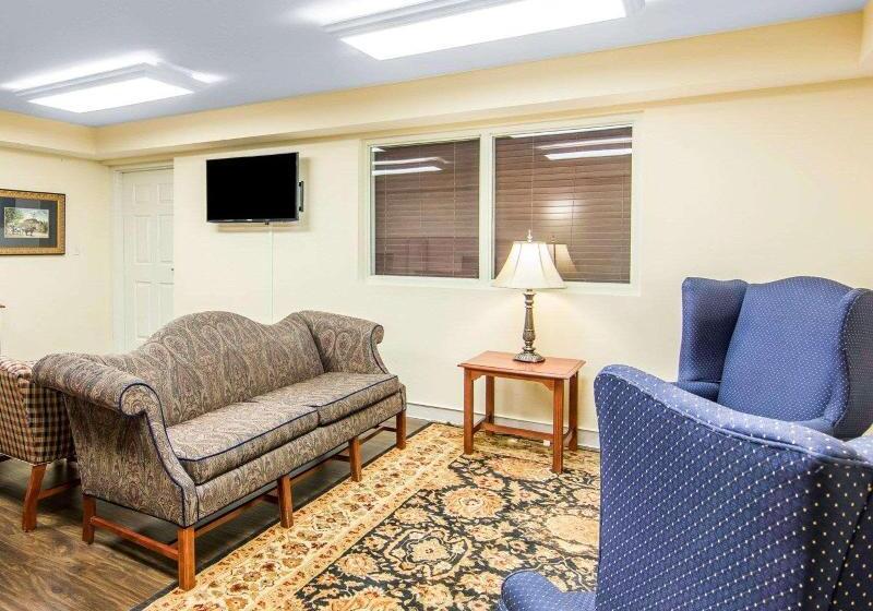 هتل Bluegreen Vacations Patrick Henry Sqr, Ascend Resort Collection