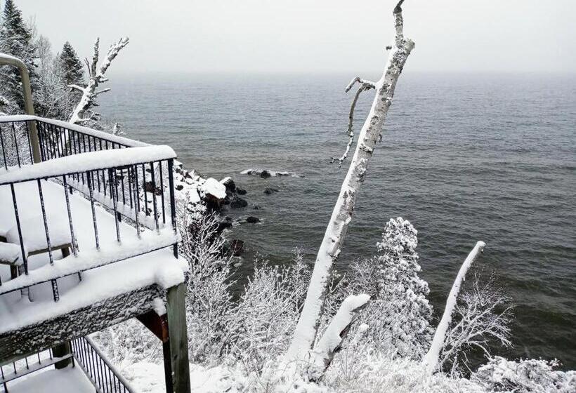호텔 Cliff Dweller On Lake Superior