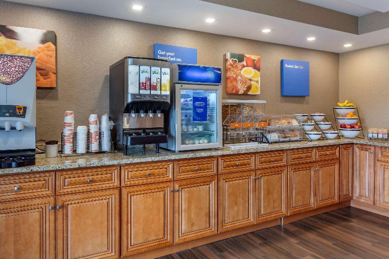 酒店 Comfort Inn & Suites Rochelle   Dekalb