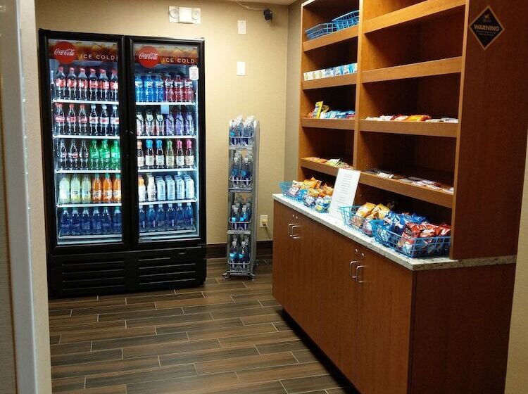 酒店 Comfort Inn & Suites Rochelle   Dekalb