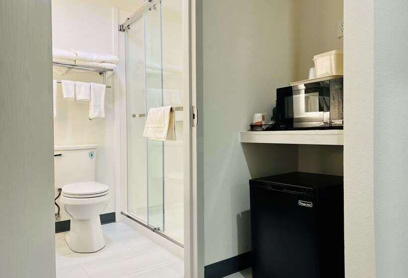 فندق Comfort Inn & Suites