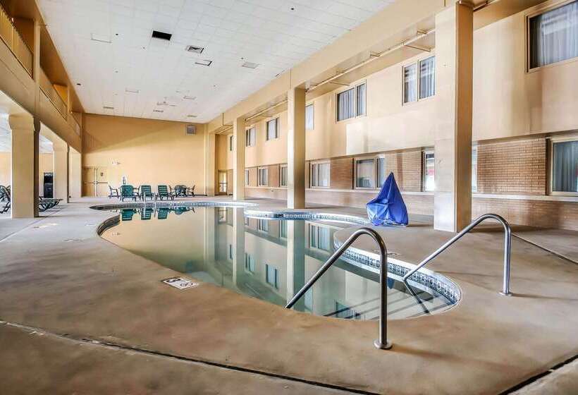 호텔 Comfort Inn & Suites