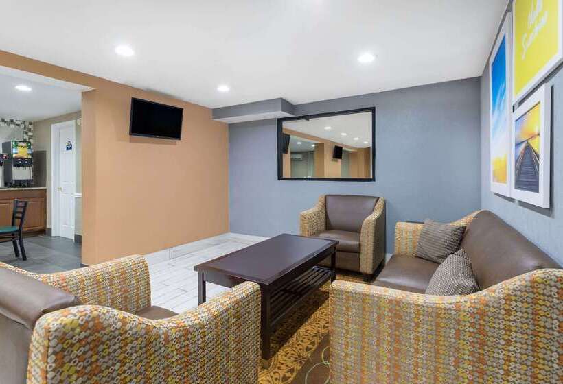 هتل Days Inn By Wyndham Newberry South Carolina