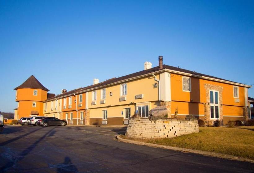 酒店 Days Inn & Suites By Wyndham Coralville / Iowa City