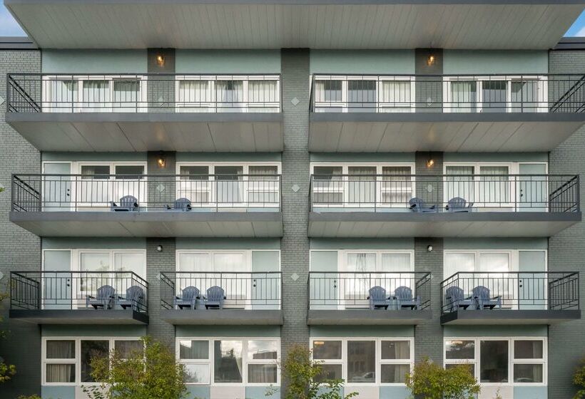 هتل Clarion Pointe Rhinelander Downtown