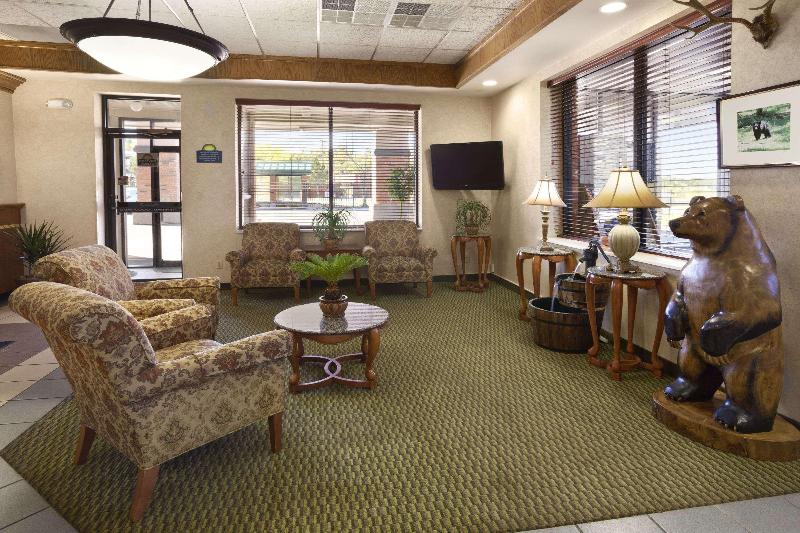 Отель Days Inn & Suites By Wyndham Trinidad