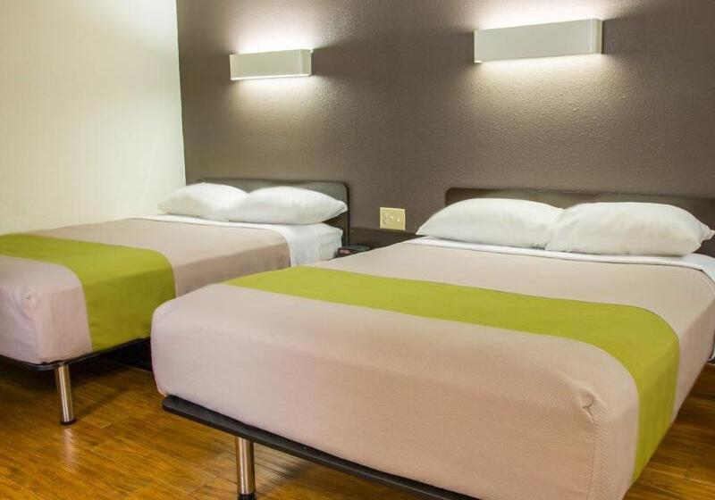 ホテル Deluxe Inn San Antonio