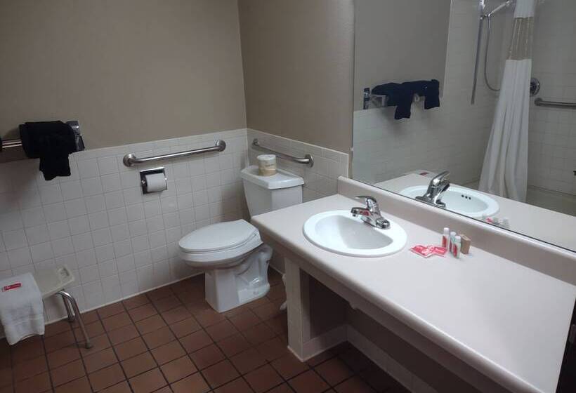 فندق Econo Lodge