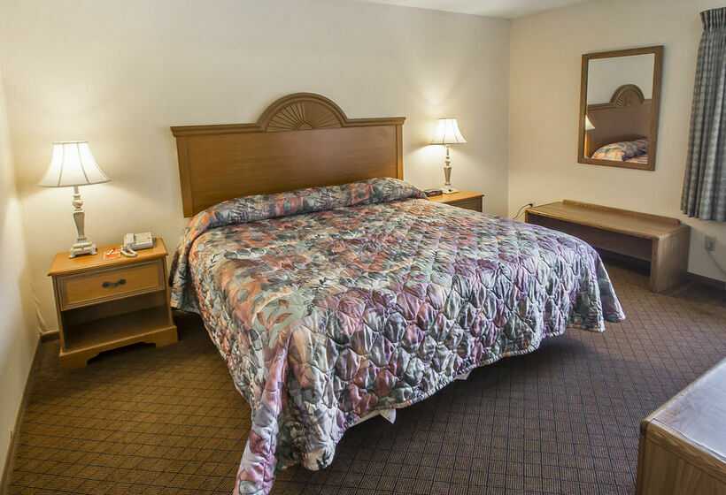 Отель Econo Lodge Inn & Suites