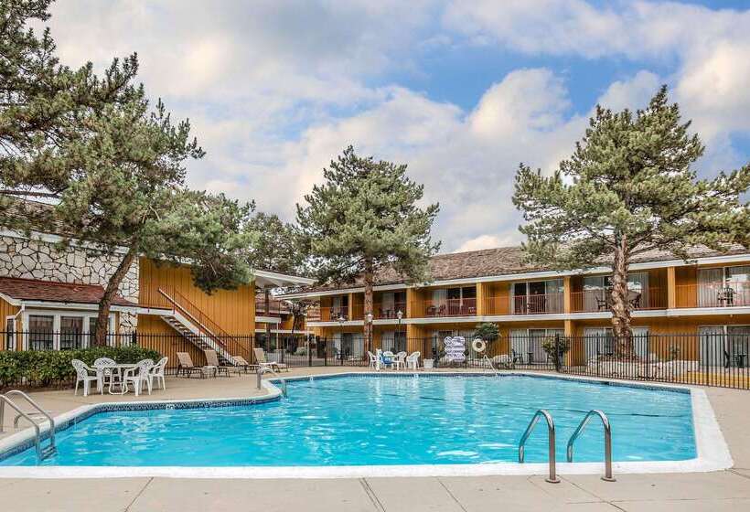 هتل Econo Lodge Near Reno Sparks Convention Center
