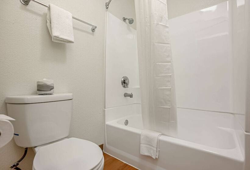 فندق Econo Lodge Quakertown