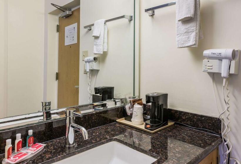 فندق Econo Lodge Quakertown
