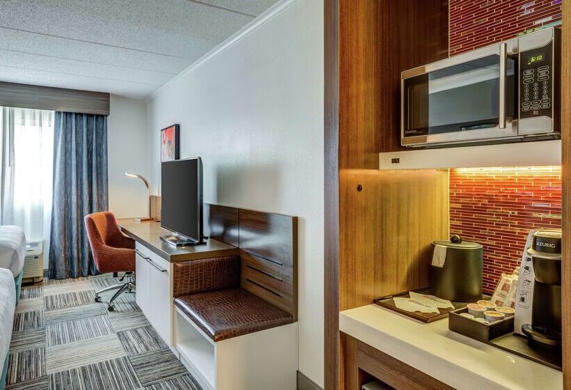 בית מלון כפרי Hilton Garden Inn Boston/waltham