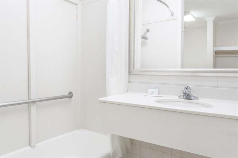 בית מלון כפרי Knights Inn Arcadia