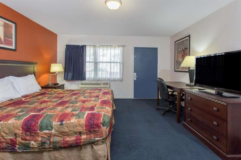 בית מלון כפרי Knights Inn Arcadia