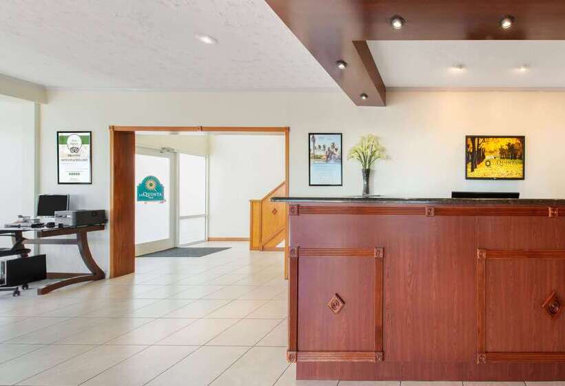 هتل La Quinta By Wyndham Clearwater Central