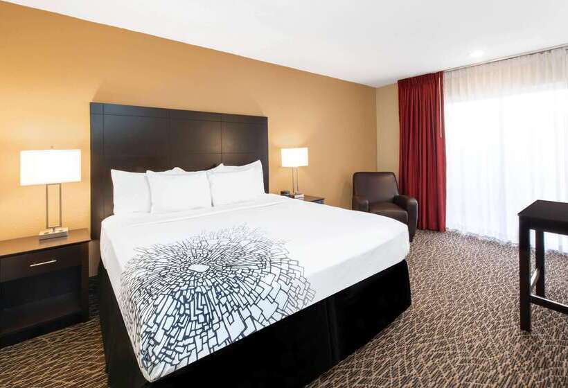 هتل La Quinta By Wyndham Clearwater Central