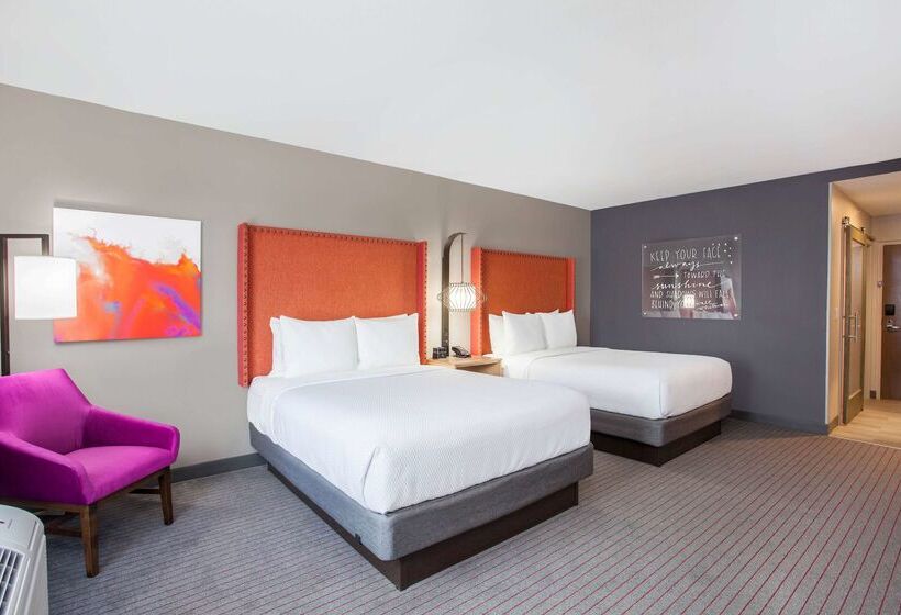 هتل La Quinta By Wyndham Madera