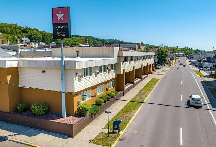 בית מלון כפרי Magnuson Copper Crown