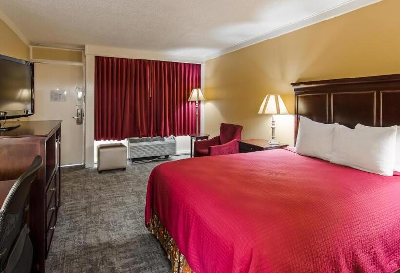 هتل Osage Creek Lodge