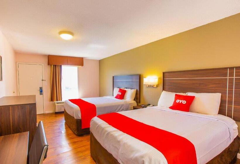 هتل Rodeway Inn & Suites