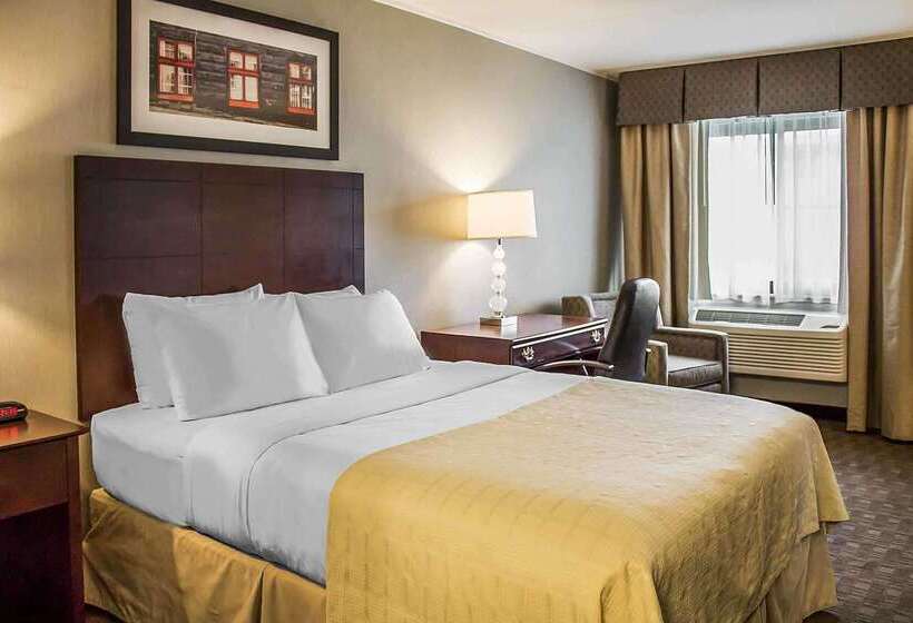 호텔 Quality Inn