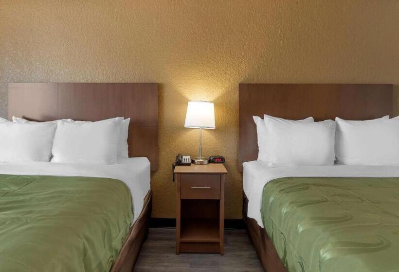Отель Quality Inn Saint Petersburg Northtampa Bay
