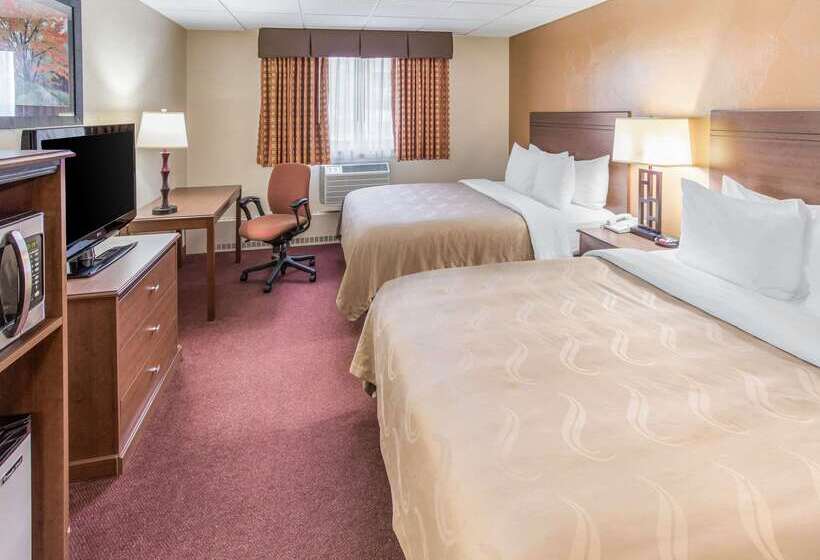 هتل Quality Inn & Suites Downtown