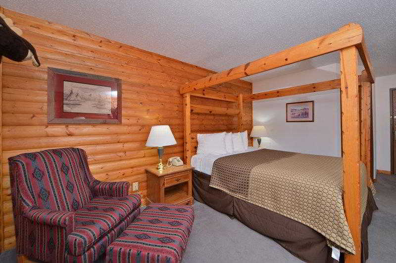 Отель Quality Inn & Suites