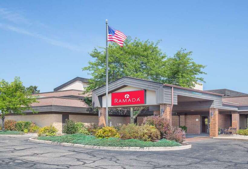 酒店 Ramada By Wyndham Waupaca