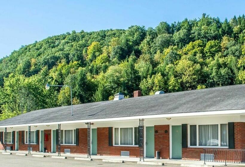 هتل Rodeway Inn Marshall Manor