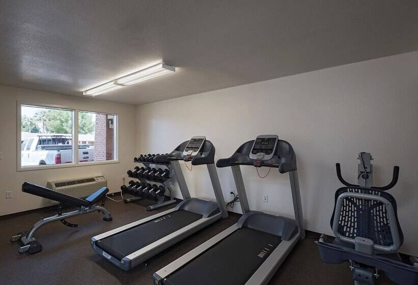 هتل Stevens Inn A Howard Johnson By Wyndham