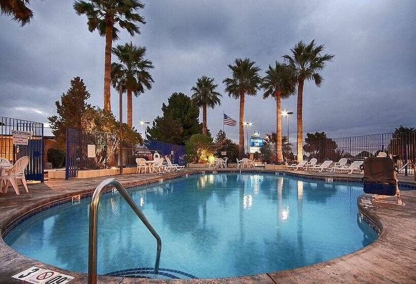 هتل Stevens Inn A Howard Johnson By Wyndham
