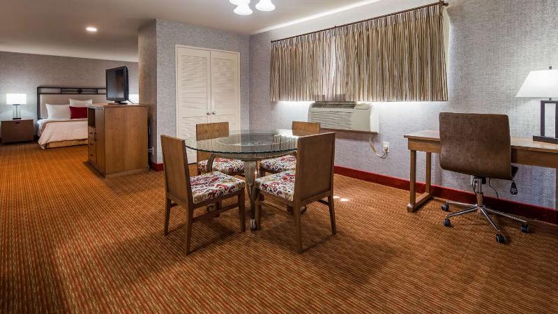 Surestay Hotel By Best Western Camarillo