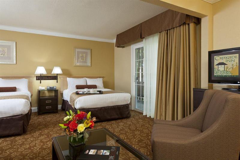 هتل The Creekside Inn