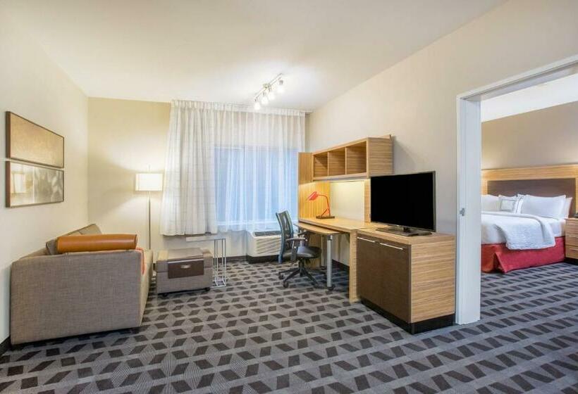 هتل Towneplace Suites By Marriott Olympia