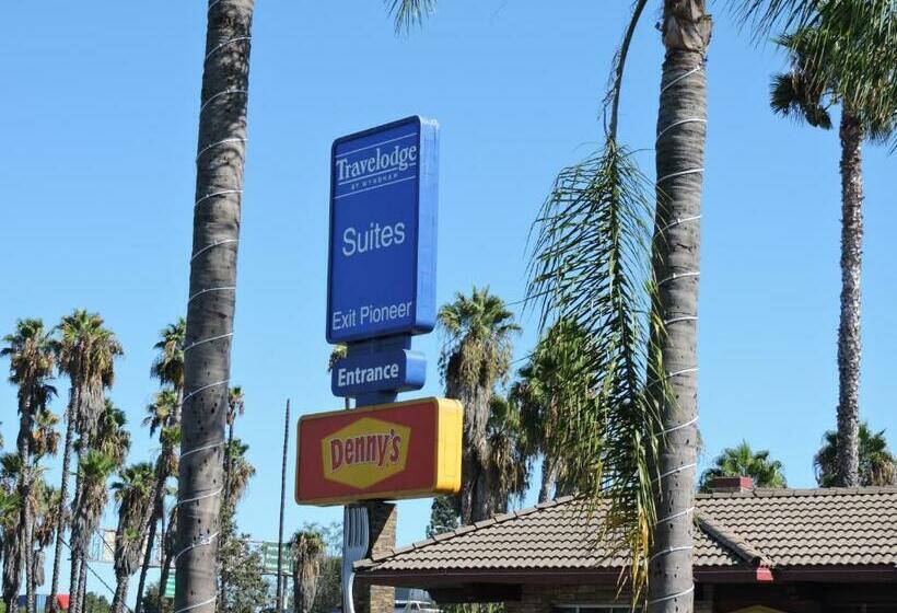 בית מלון כפרי Travelodge By Wyndham Artesia