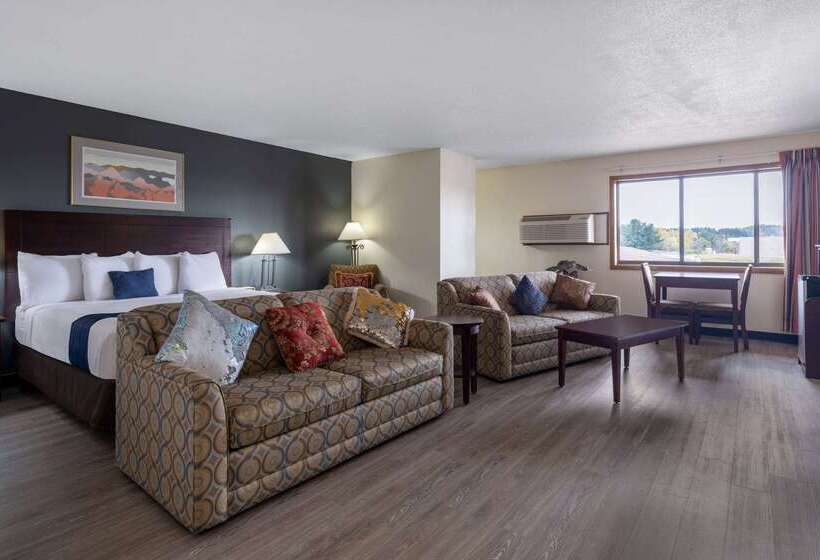 Отель Travelodge By Wyndham Merrill