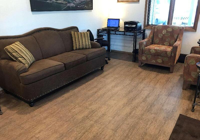 مُتل Best Western King Salmon Inn