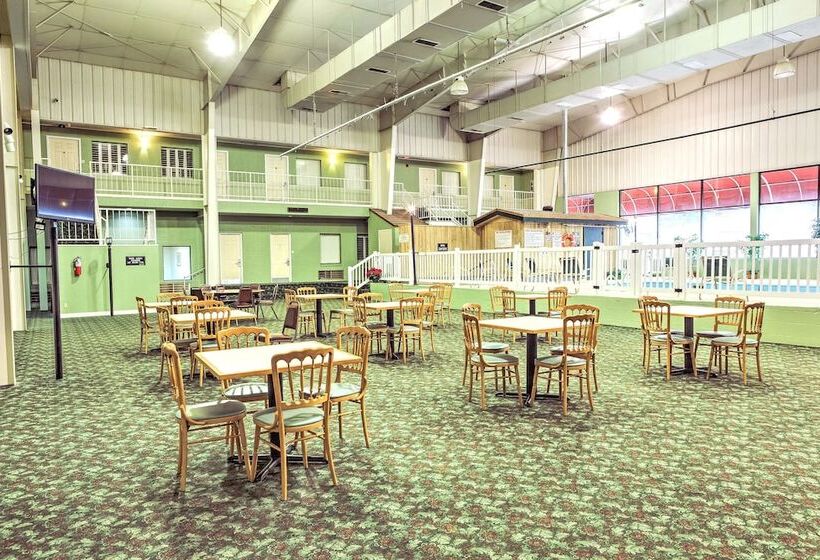 مُتل Coratel Inn & Suites By Jasper Mccook