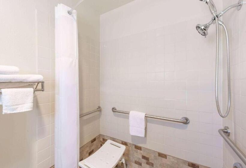 فندق على الطريق Days Inn By Wyndham Socorro