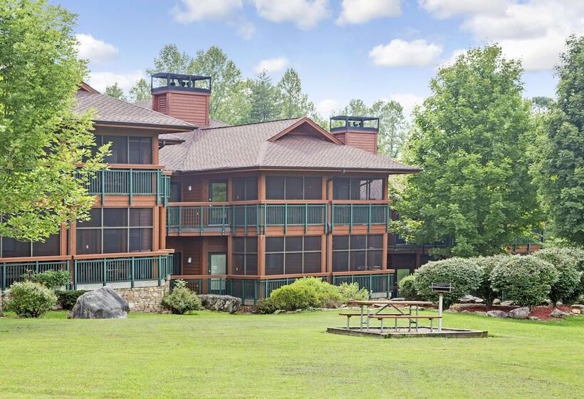 استراحتگاه Hilton Vacation Club Bent Creek Golf Village Gatlinburg