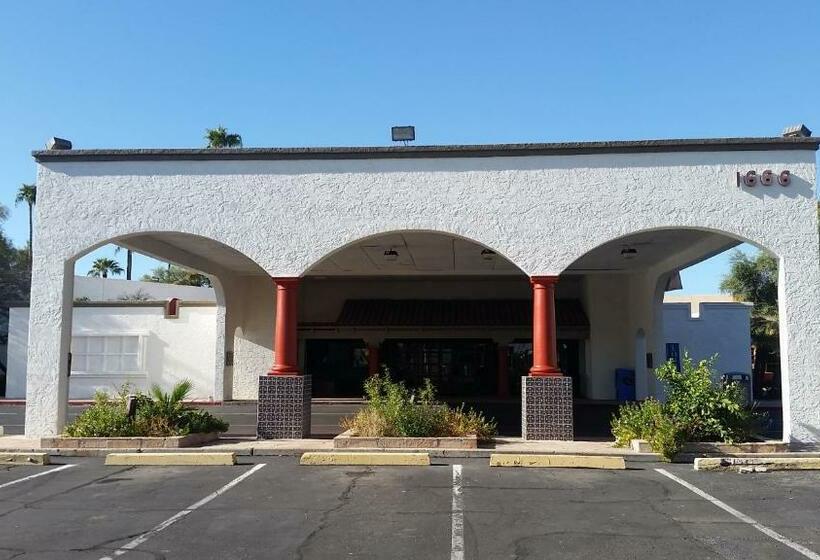 استراحتگاه Dobson Ranch Inn And Suites