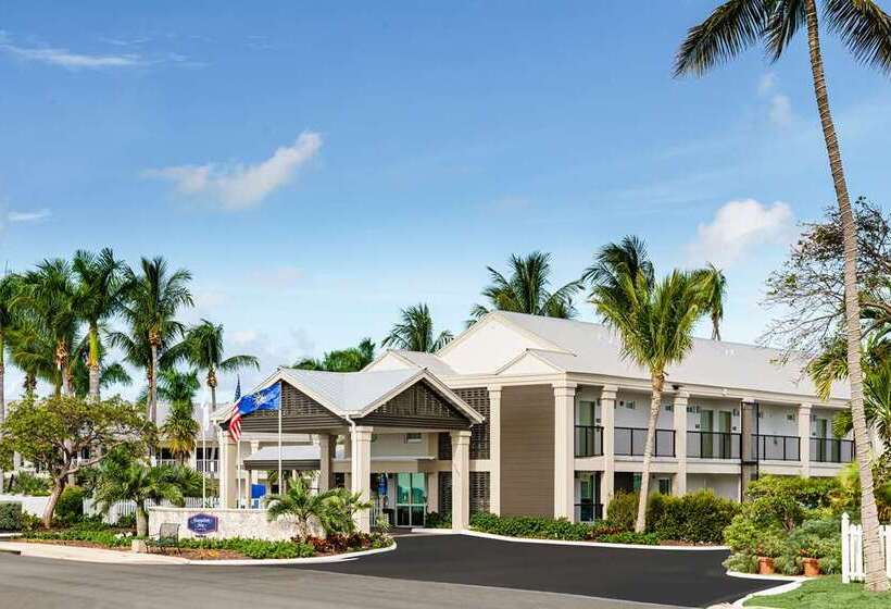 استراحتگاه Hampton Inn Key West Fl