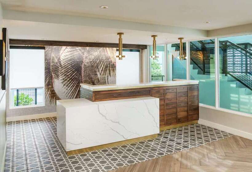 استراحتگاه Hampton Inn Key West Fl